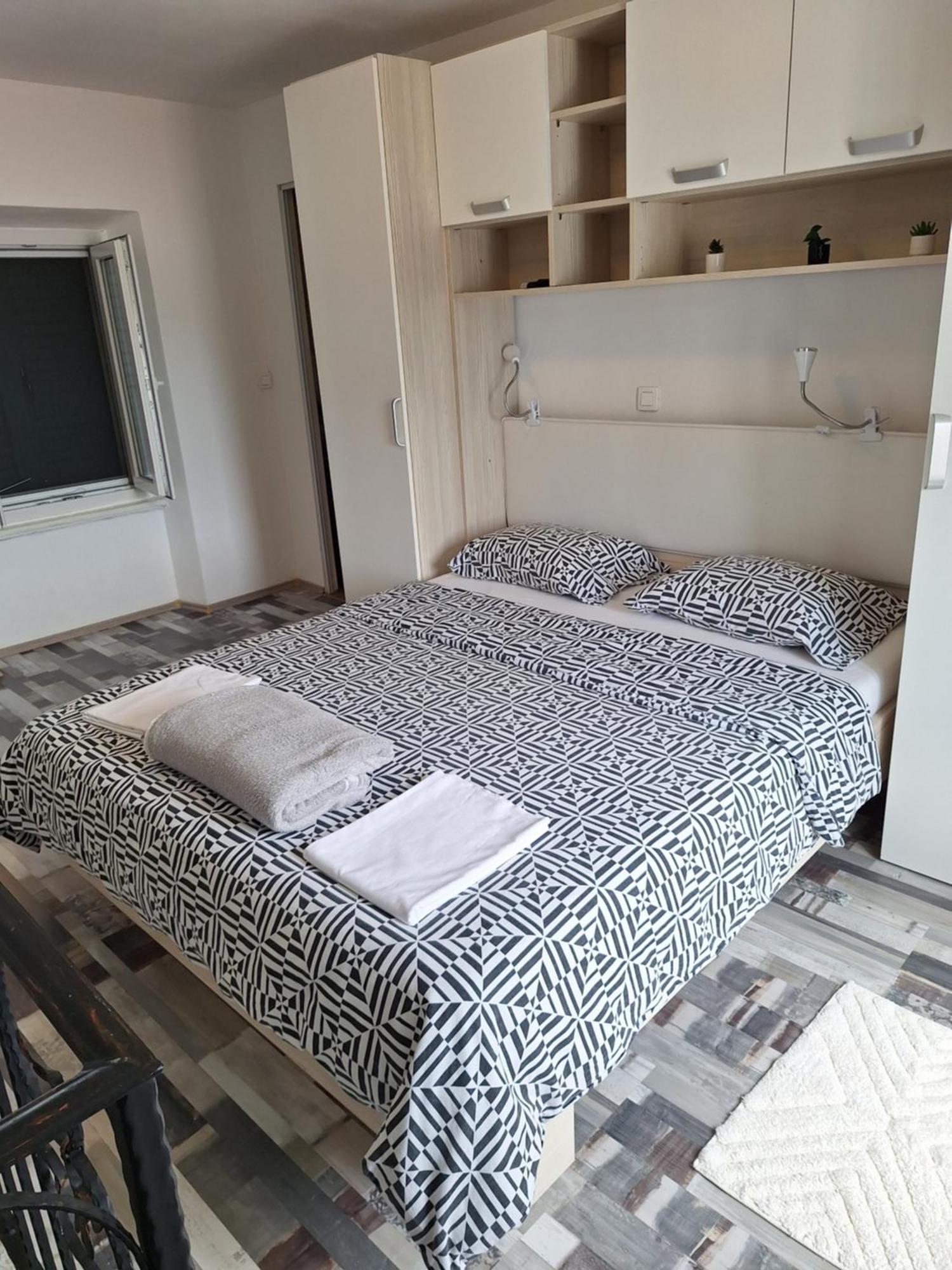 Apartamento Makol Primošten Exterior foto